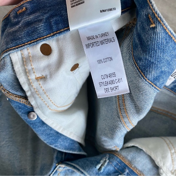 Agolde Dee Shorts - Picture 5 of 5